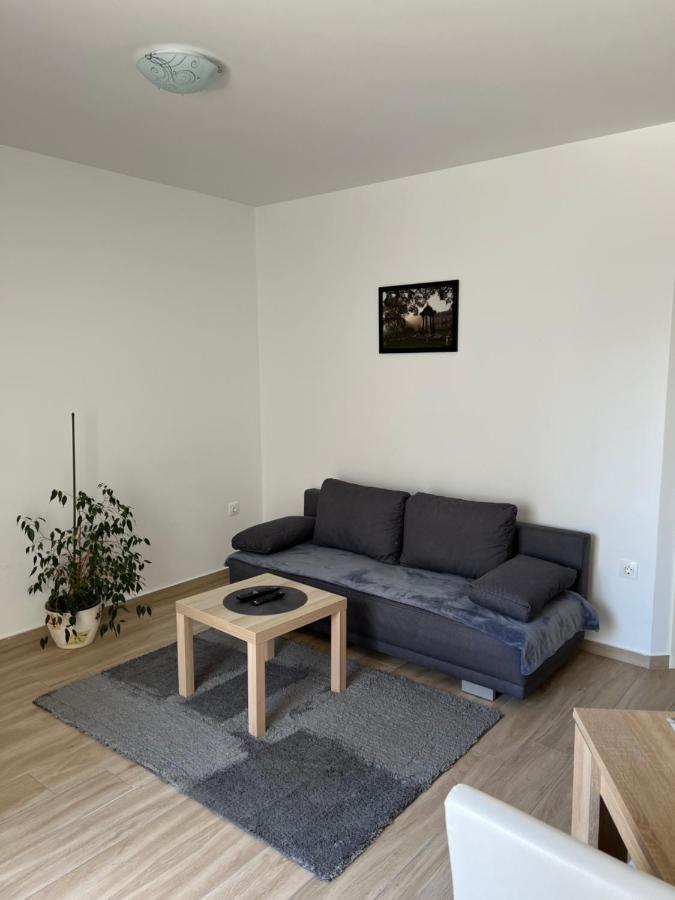 Apartment Sunrise With Private Parking พูลา ภายนอก รูปภาพ