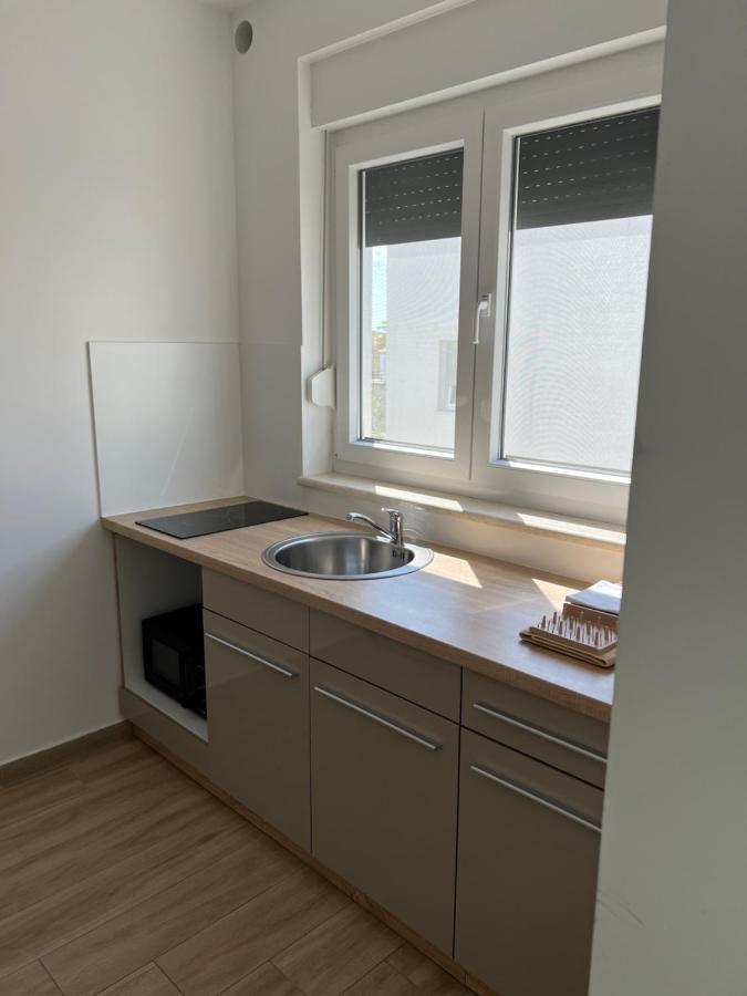 Apartment Sunrise With Private Parking พูลา ภายนอก รูปภาพ